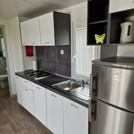 Kemping Mobilna Kucica Marko - Plaza Slanica Murter