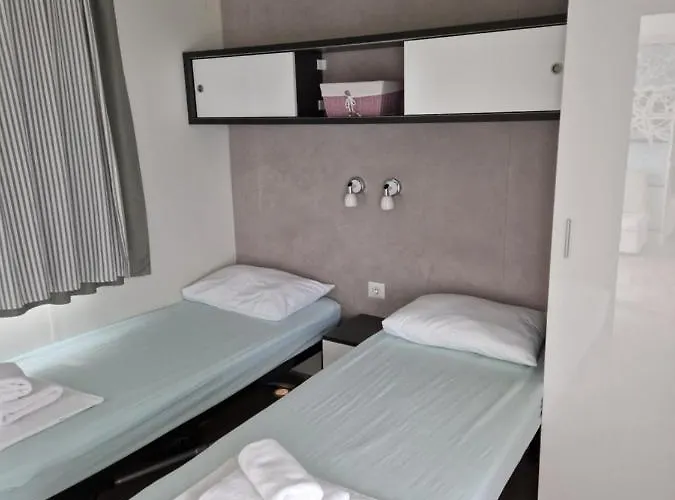 Mobilna Kucica Marko - Plaza Slanica * Murter