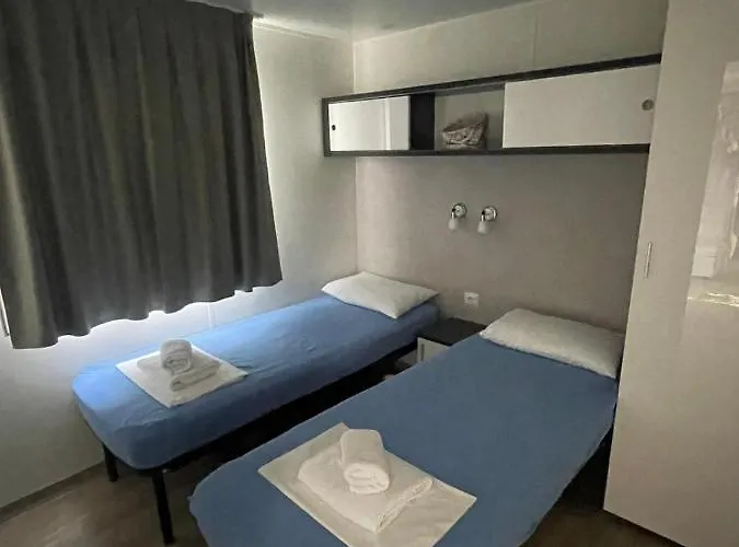 Mobilna Kucica Marko - Plaza Slanica Murter